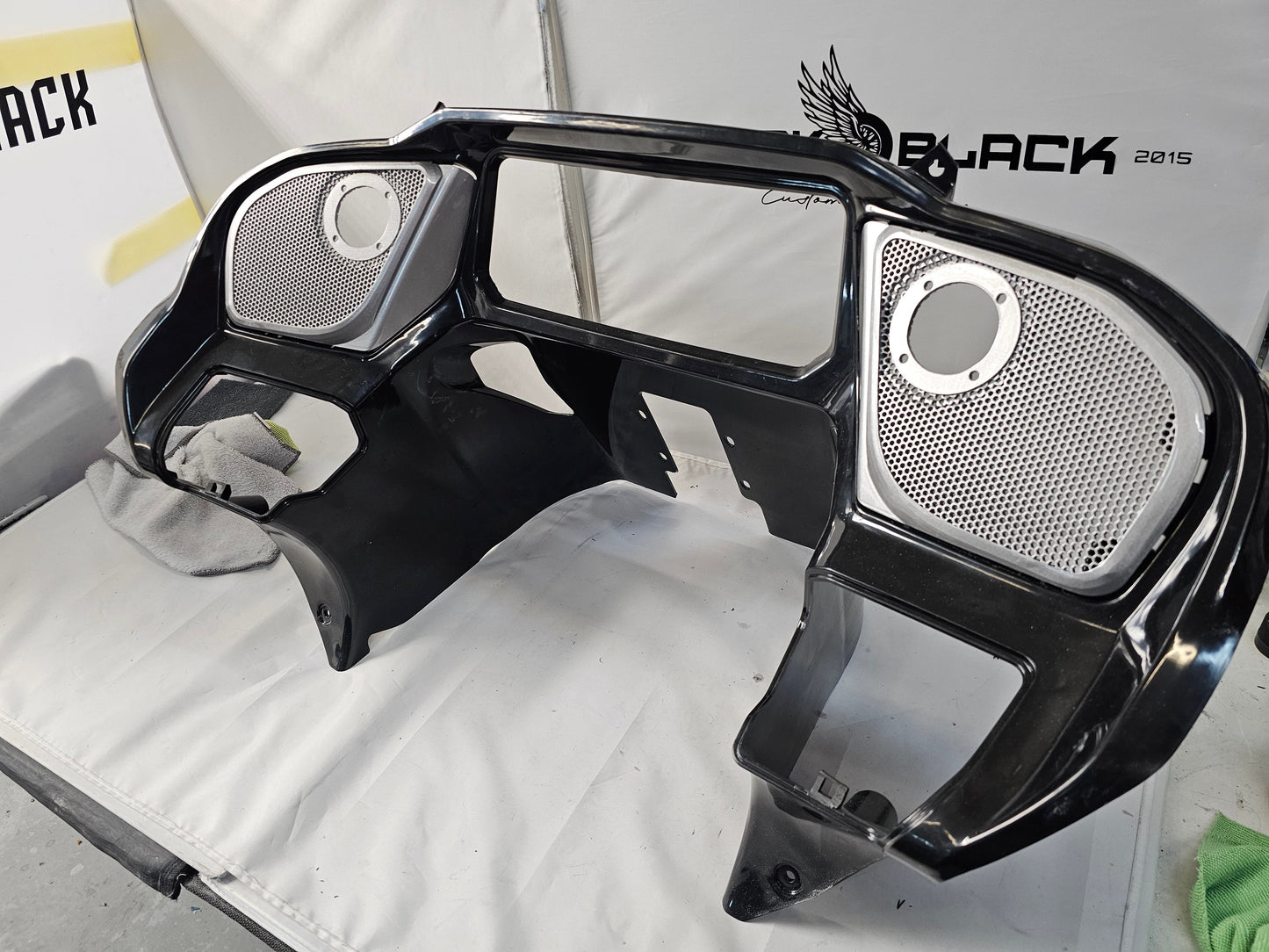 98 to 2024+ Road Glide 3D shield speakers grill covers set