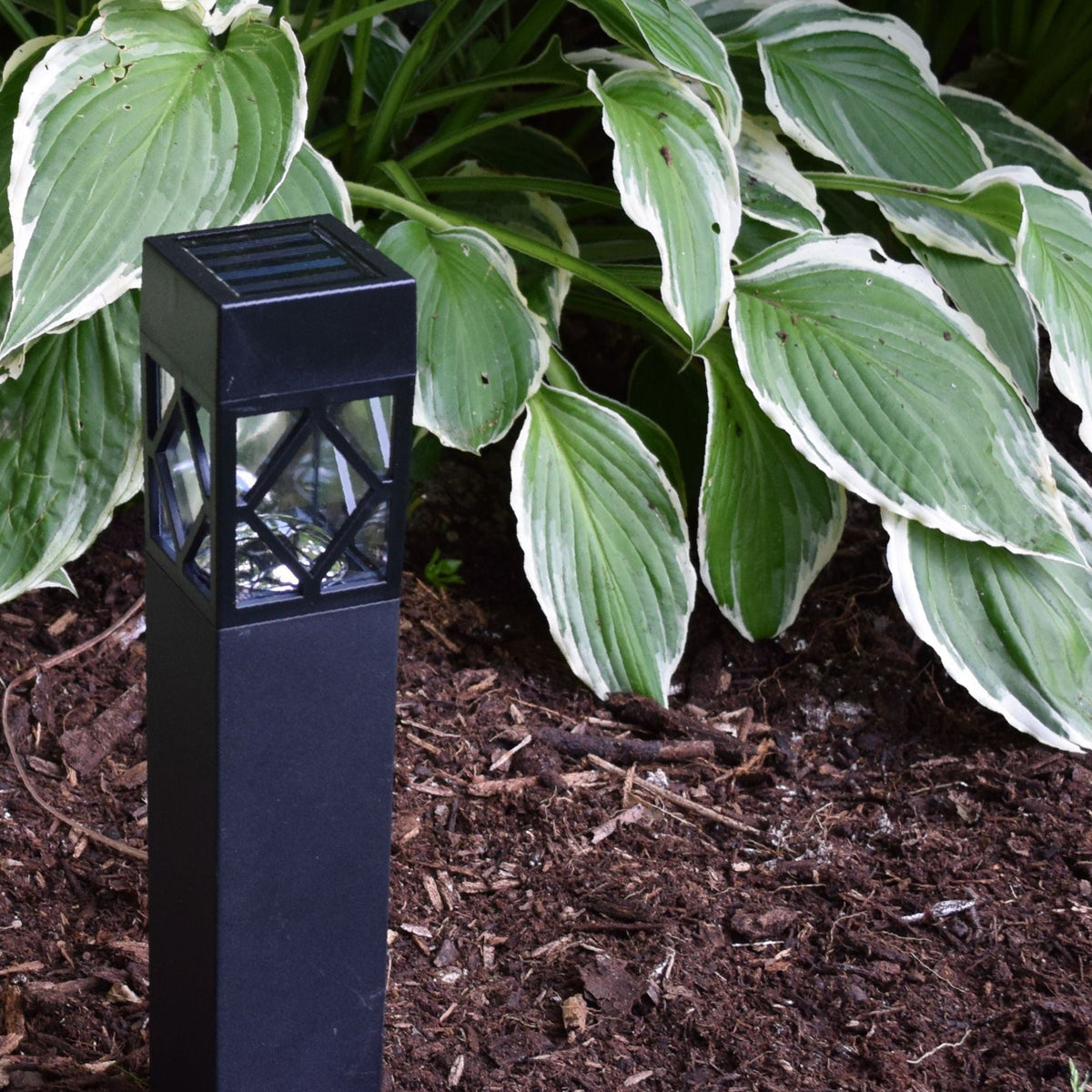 Malibu Marker SHADE SOLAR® Shade-3™ solar light works in the shade